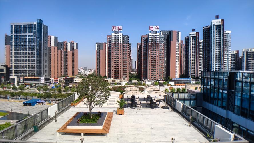 有关经济贸易咨询;承办展览展示活动;房地产经纪;房地产信息咨询等
